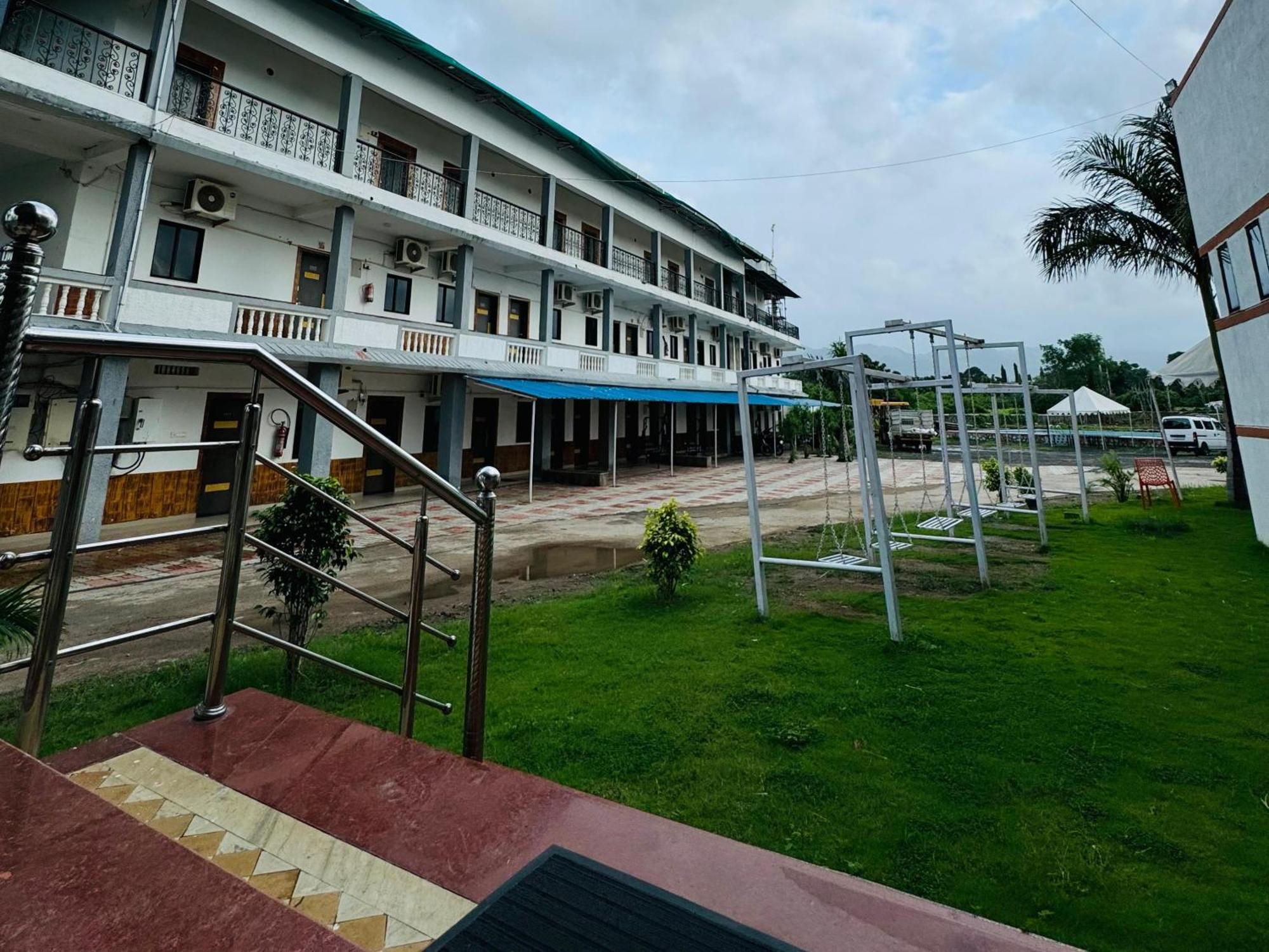 Vasant Vihar Resort Kevadia Exterior photo